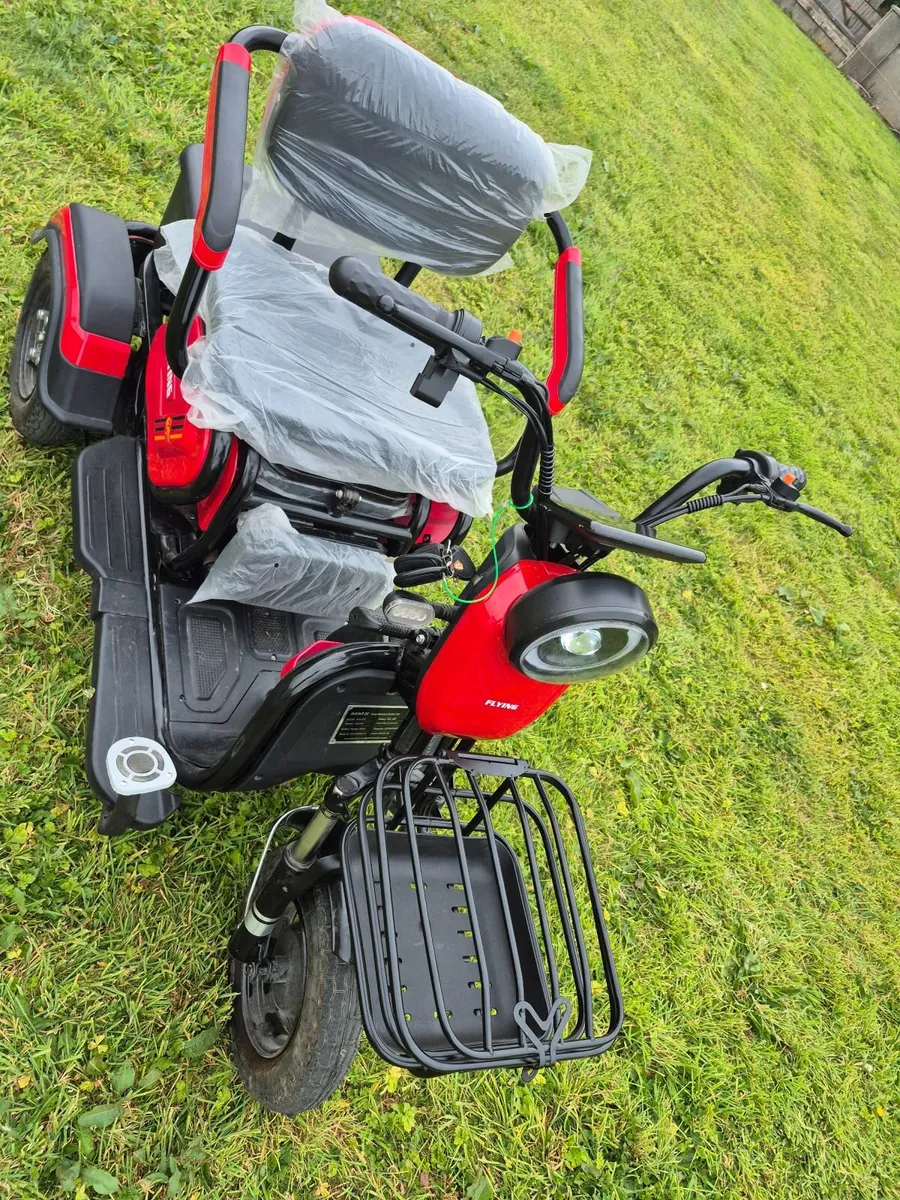 Mobility scooter - Image 1