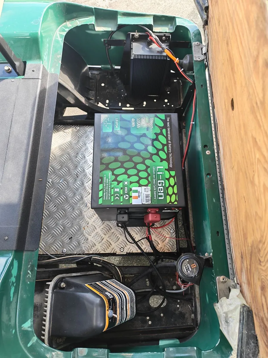 Electric EZGO Golf Buggy - New Lithium Battery - Image 3