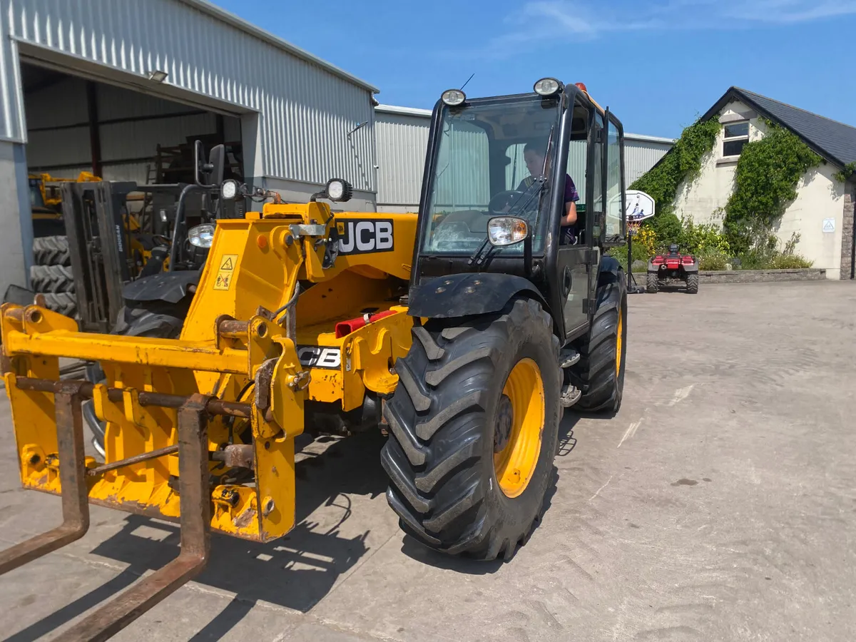 2020  JCB 526-56 AGRI PLUS - Image 3