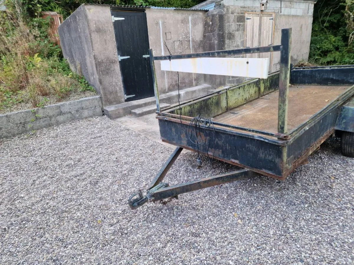 Trailer - Image 1