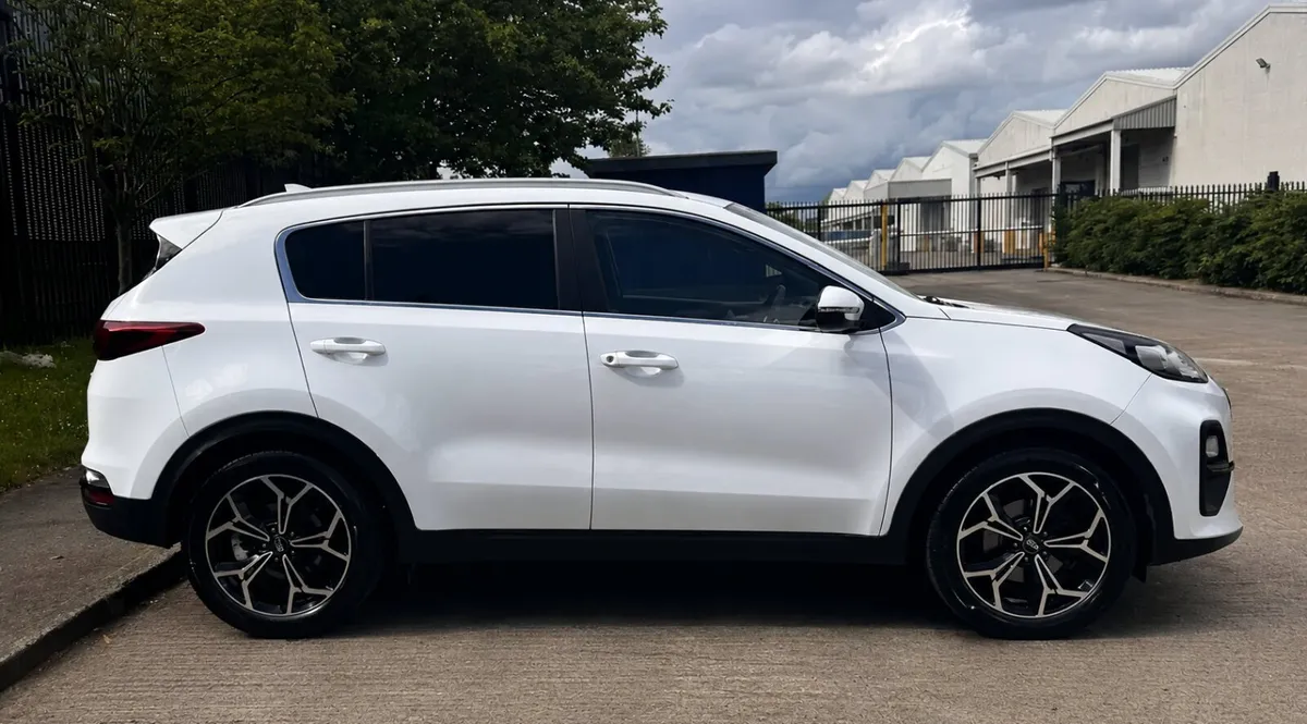 2021 Kia Sportage Commercial - Image 3