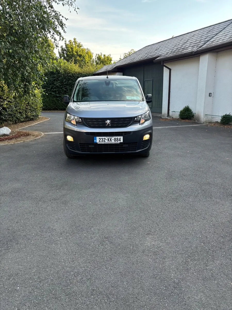 Peugeot Partner Professional Plus Van - Image 1