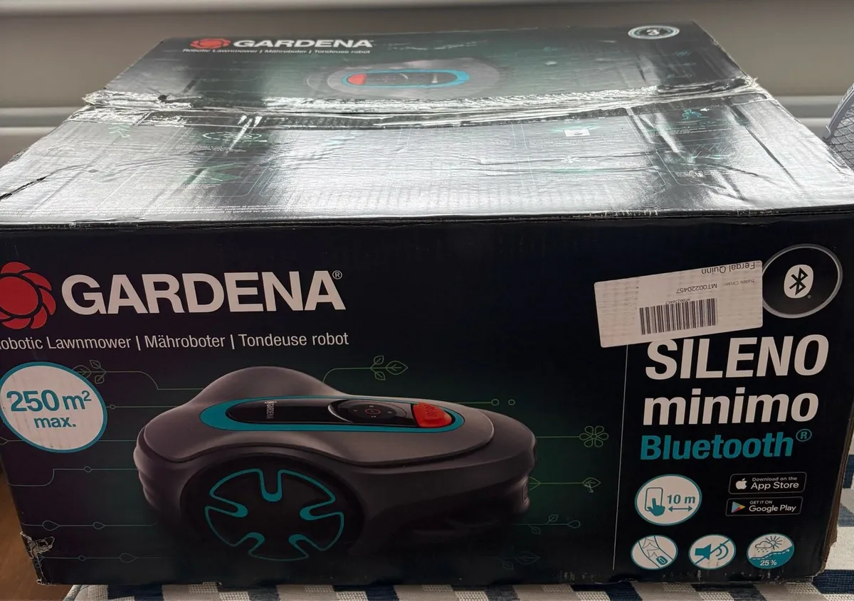 GARDENA Robotic Lawnmower