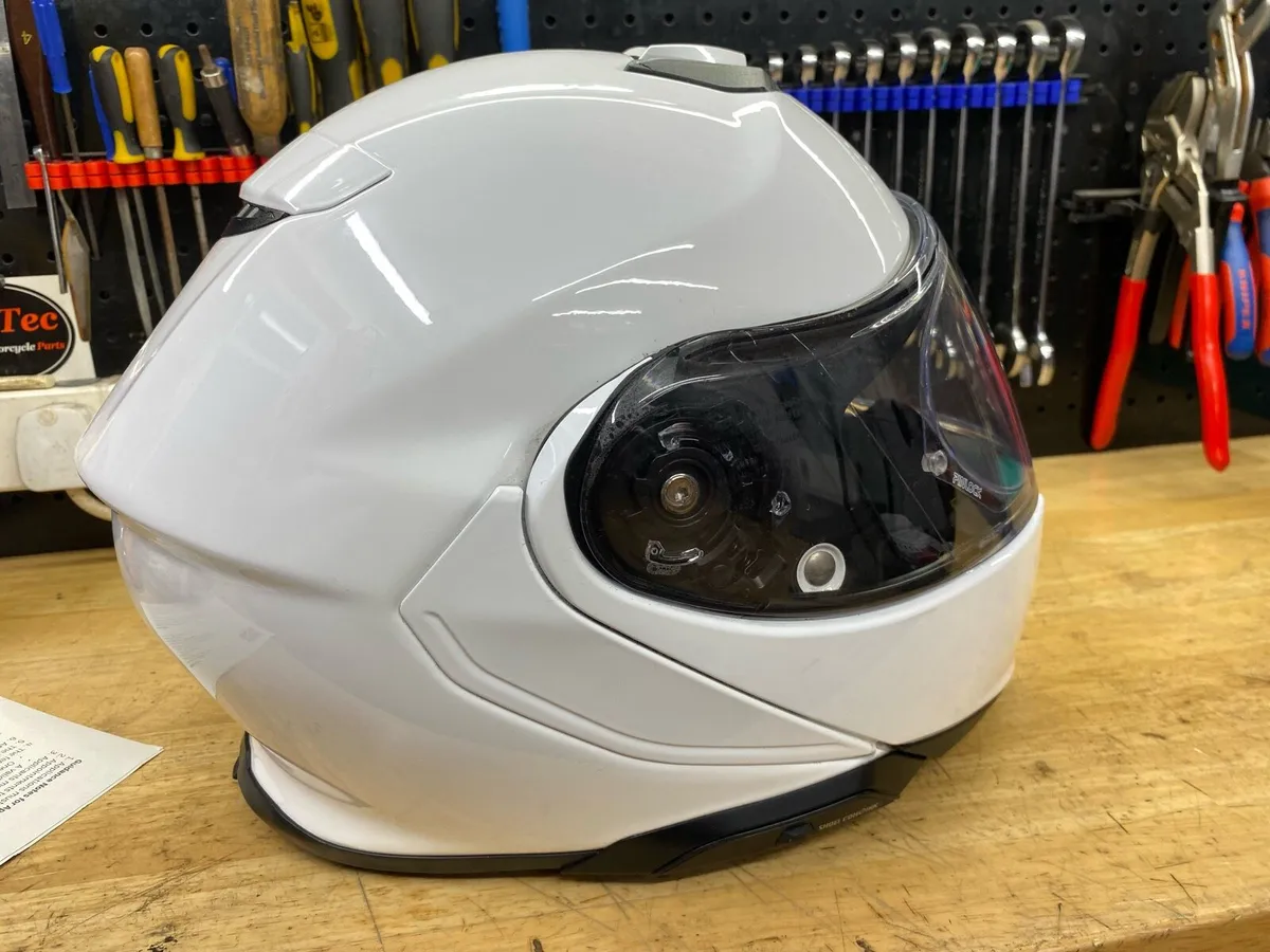 Shoei Neotec 3 with Sena Srl3 comms - Image 3