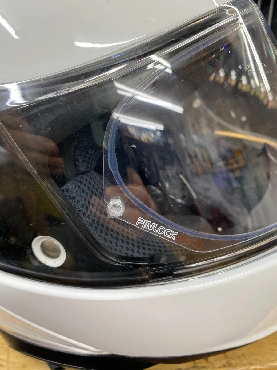 Shoei Neotec 3 with Sena Srl3 comms - Image 4