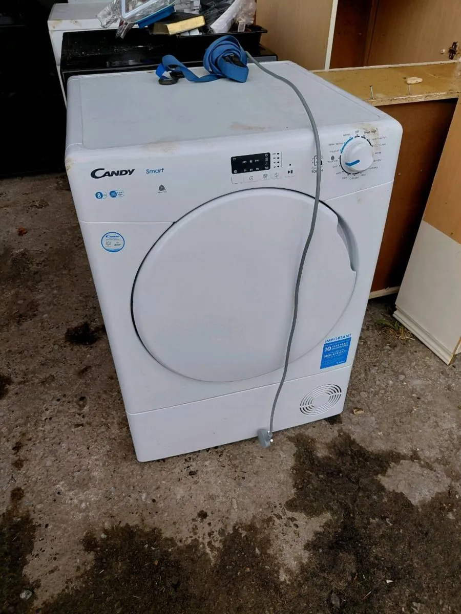 House contents - Image 1