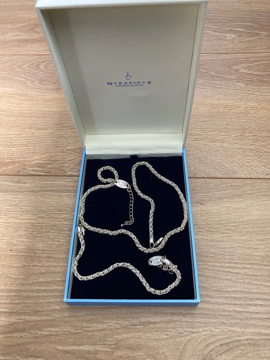 Necklace and bracelet - Image 2