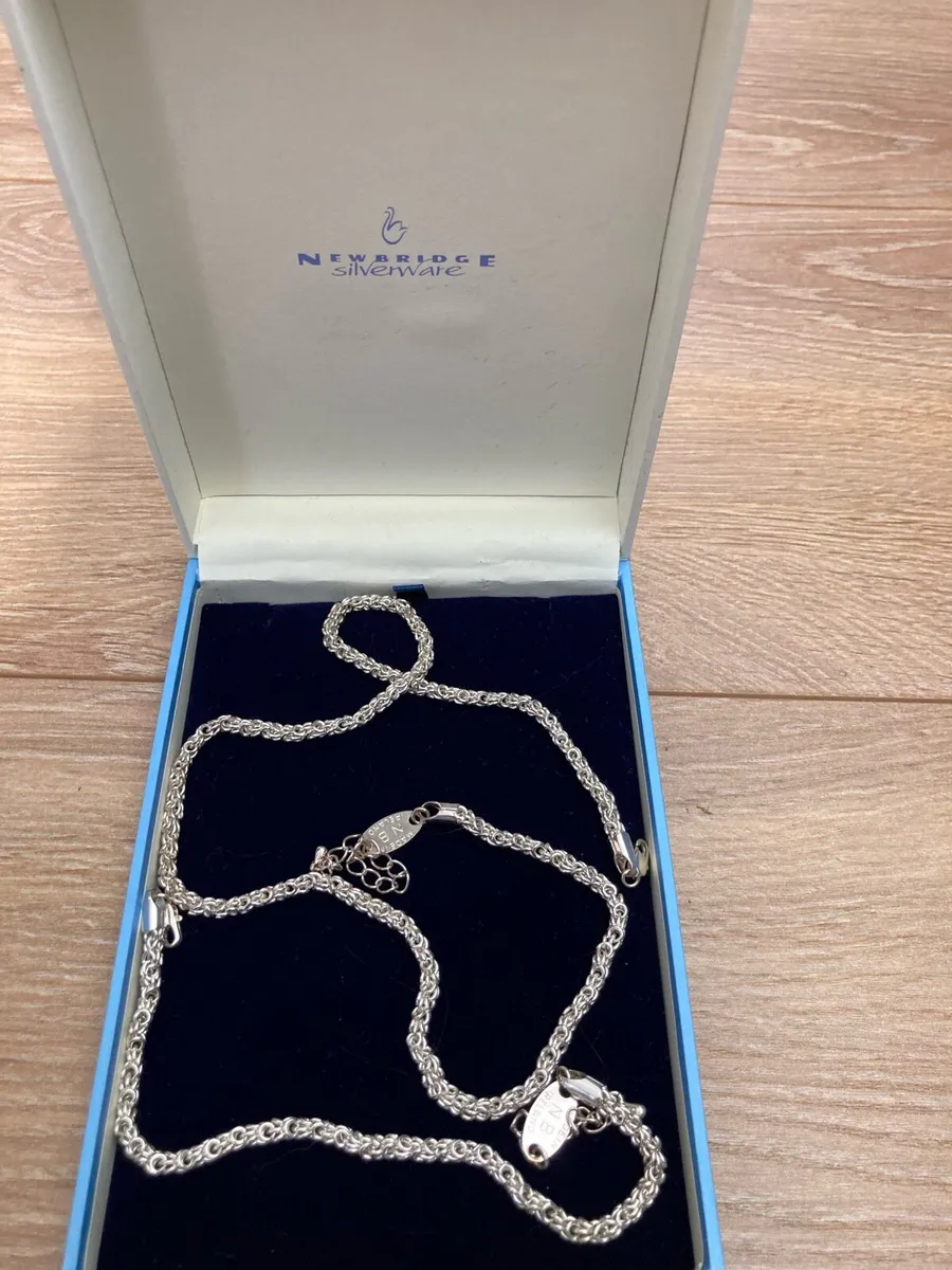 Necklace and bracelet - Image 3