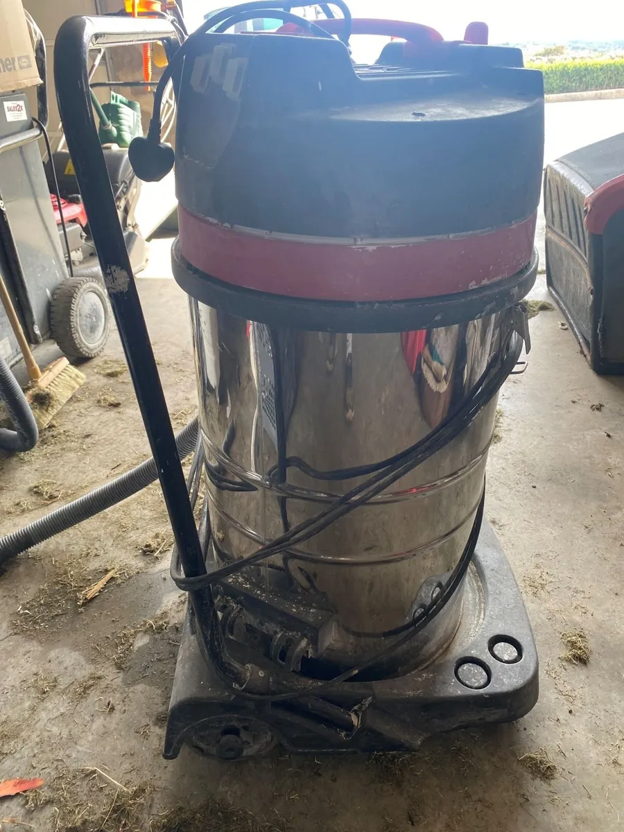 Cleaning equipment & materials - Image 2