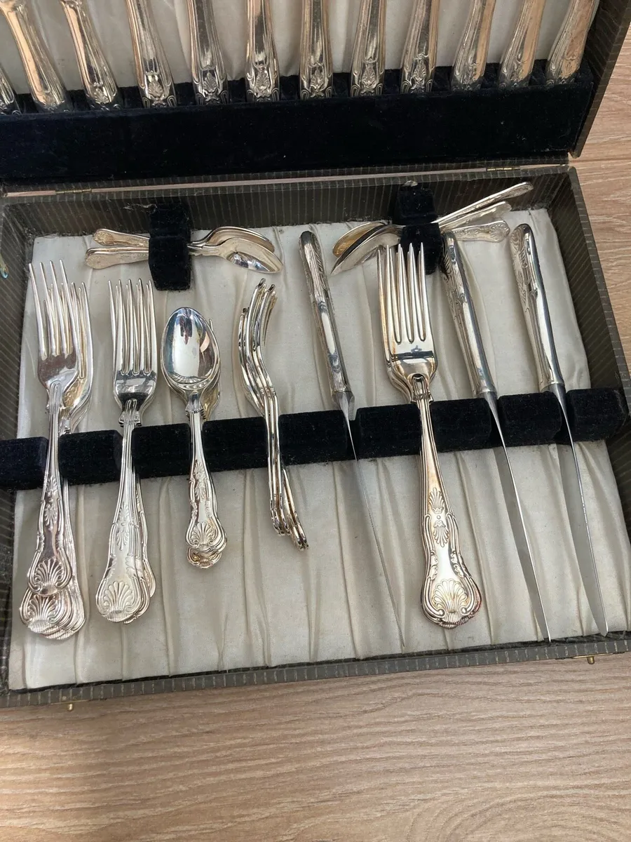 Cutlery Set Newbridge - Image 2