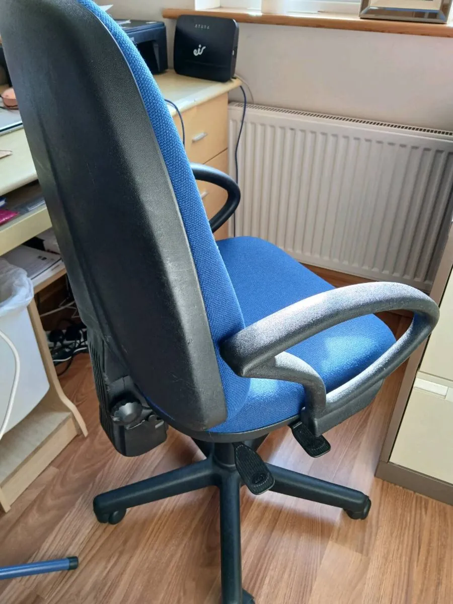 Office Chair - Image 3