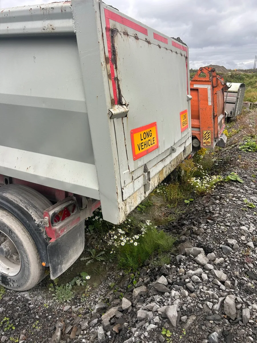 Dennison tipping trailer - Image 4