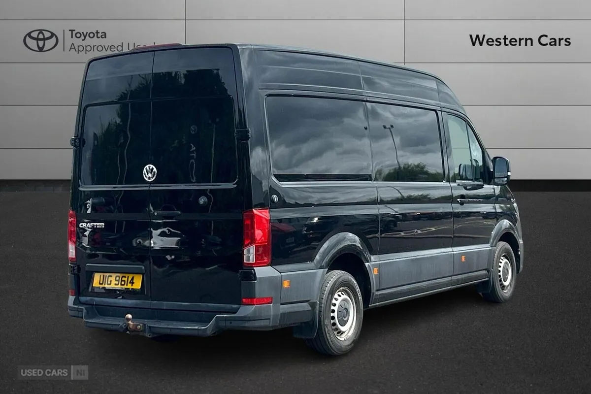 Volkswagen Crafter 2.0 TDI CR35 Trendline FWD MWB - Image 2