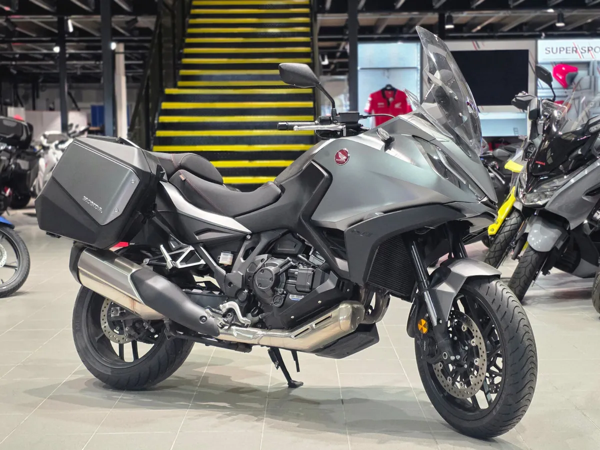 Honda NT1100Dct - Image 1