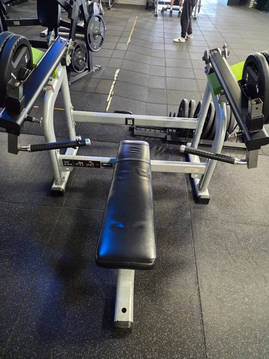 Exigo plate loaded chest press - Image 2
