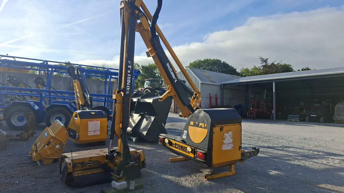 McConnel 7700T 2010 Hedge cutter - Image 2