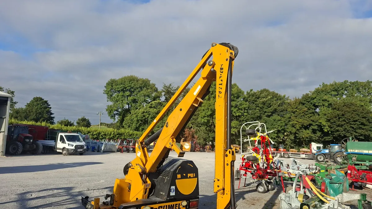 McConnel 7700T 2010 Hedge cutter - Image 3