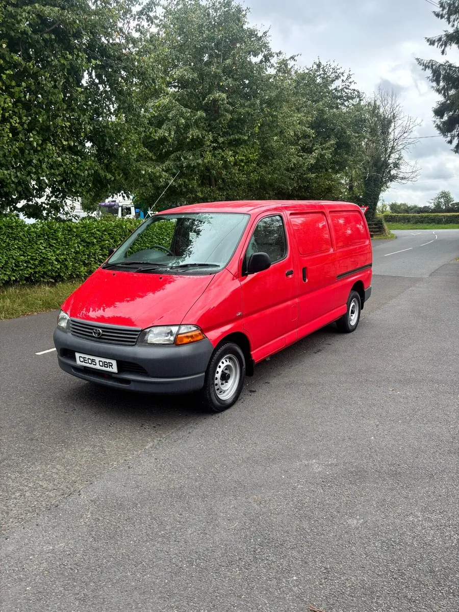 Toyota Hiace - Image 2