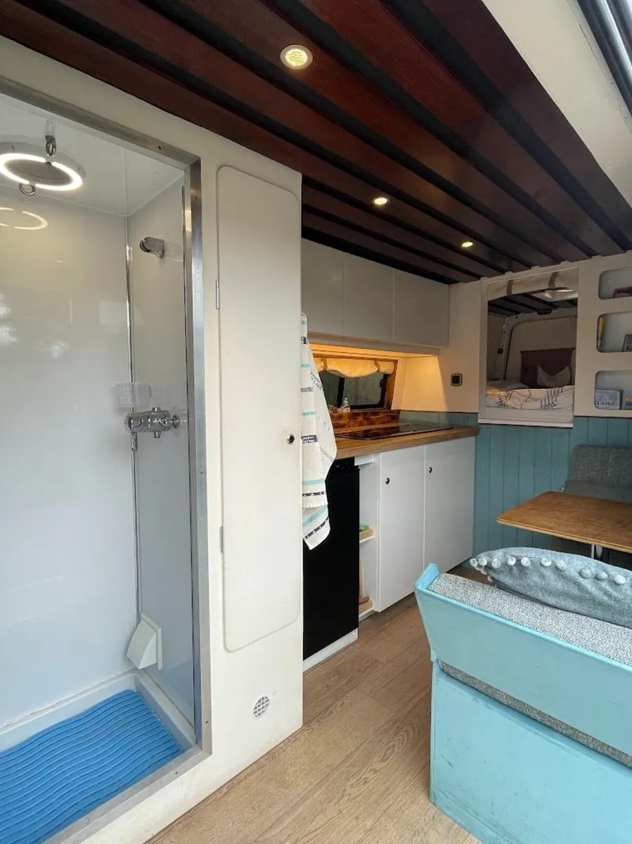 VW Crafter Campervan 2016 - Image 4