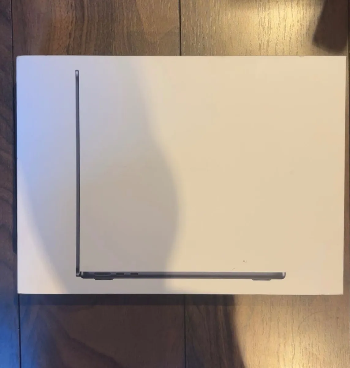 2024 MacBook Air 13” 256GB – Barely Used - Image 2