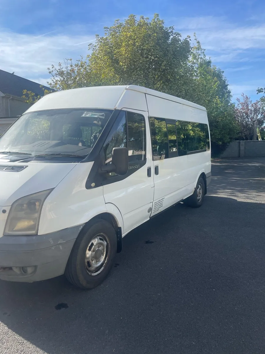 2008 14 Seater Ford Transit Minibus - Image 2