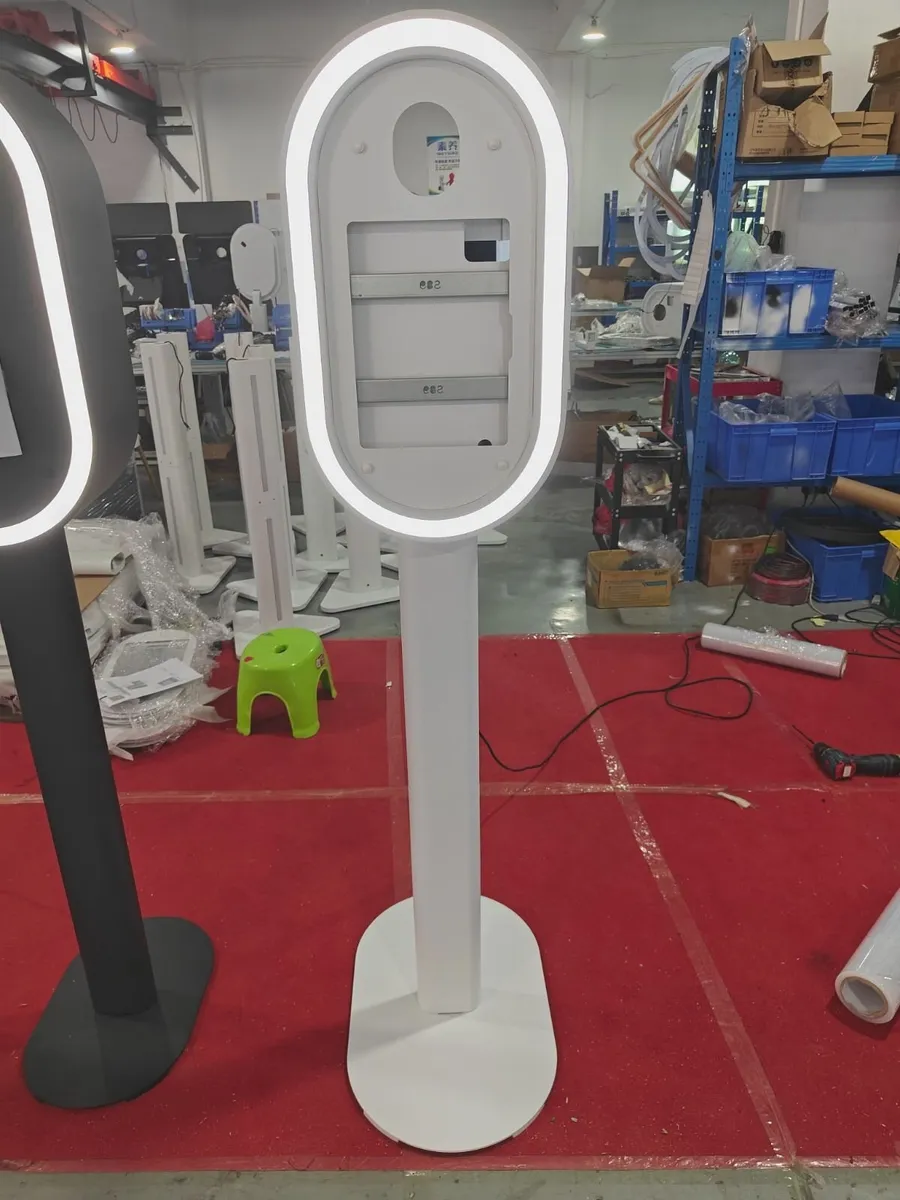 DSLR Photobooth Shell- Suits Surface Pro - Image 1