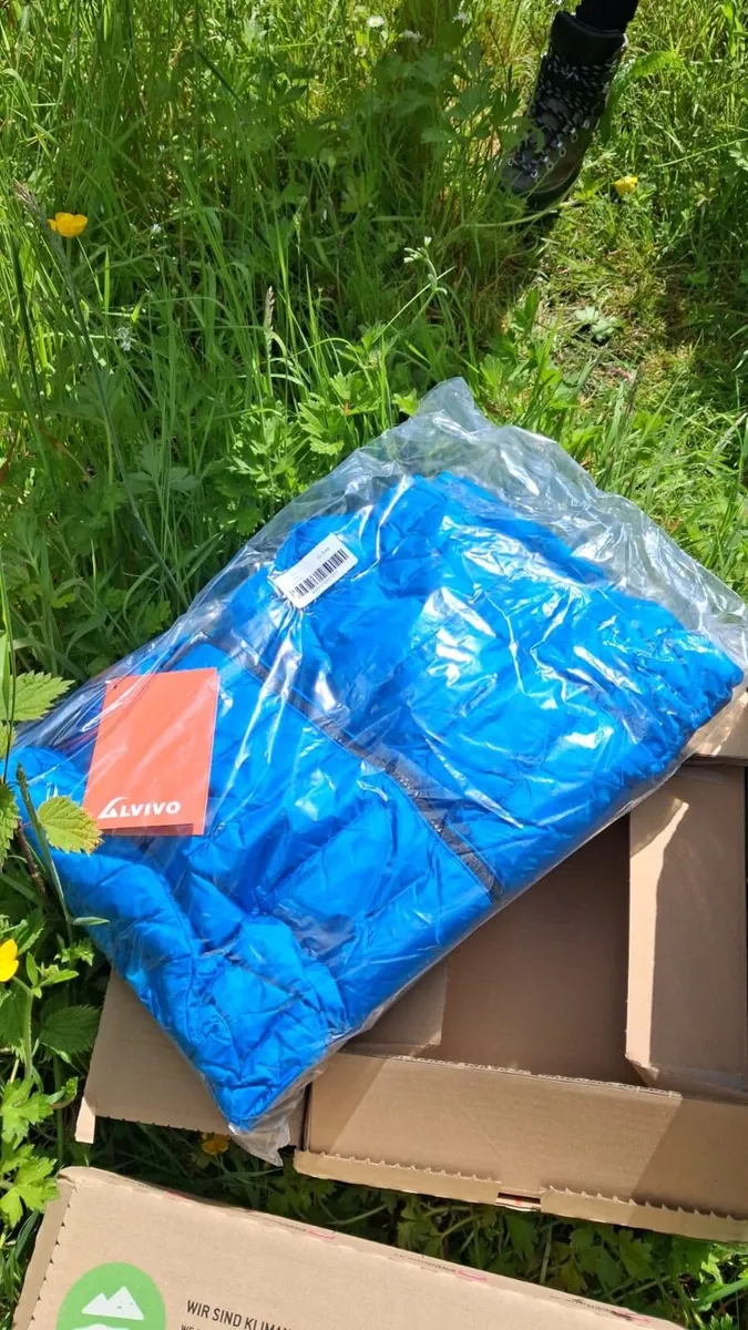Brand new down jacket - Image 2