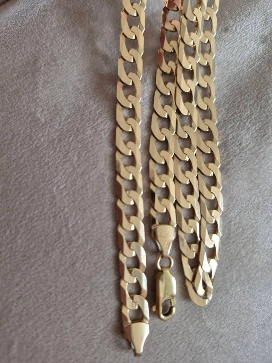 Gold chain - Image 1