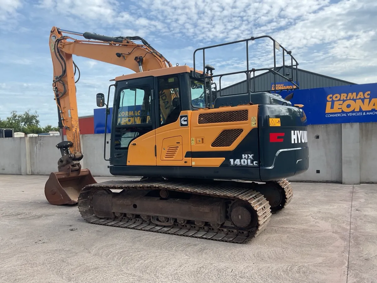 2021 HYUNDAI HX140LC Tracked Excavator - Image 4
