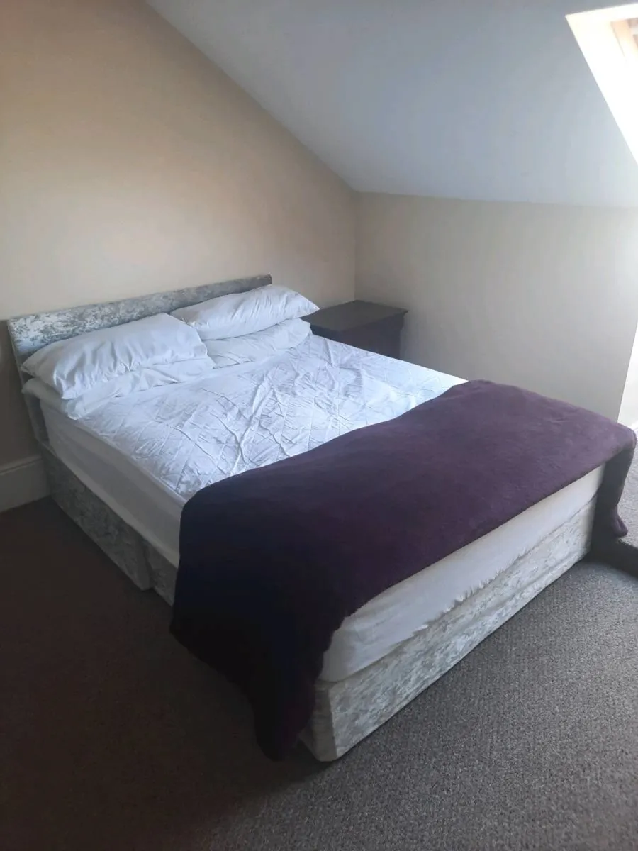 Beds for sale - Image 2