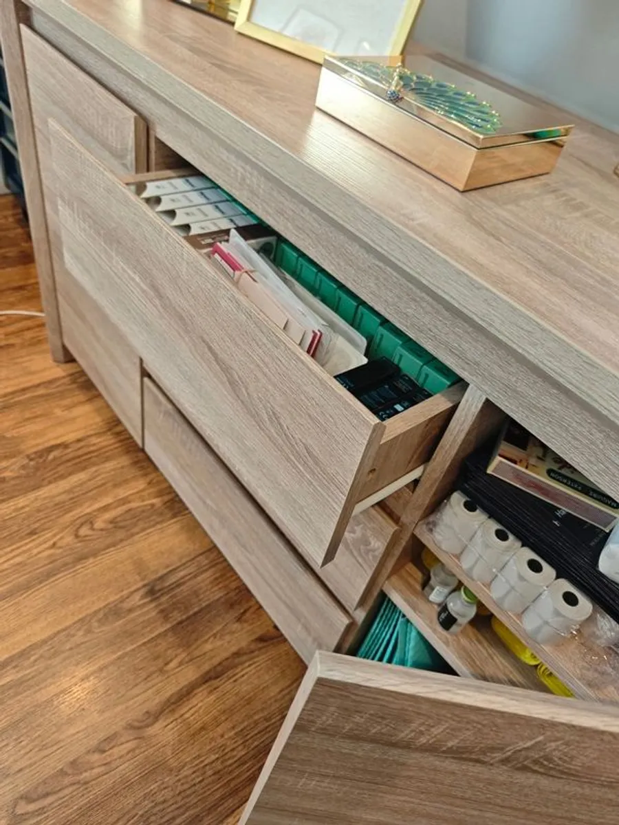 Sideboard - Image 3