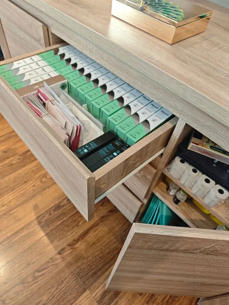 Sideboard - Image 4