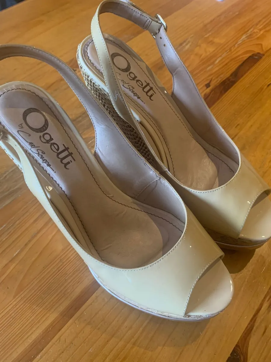 Carl Scarpa Ladies Tan Wedges - Image 1