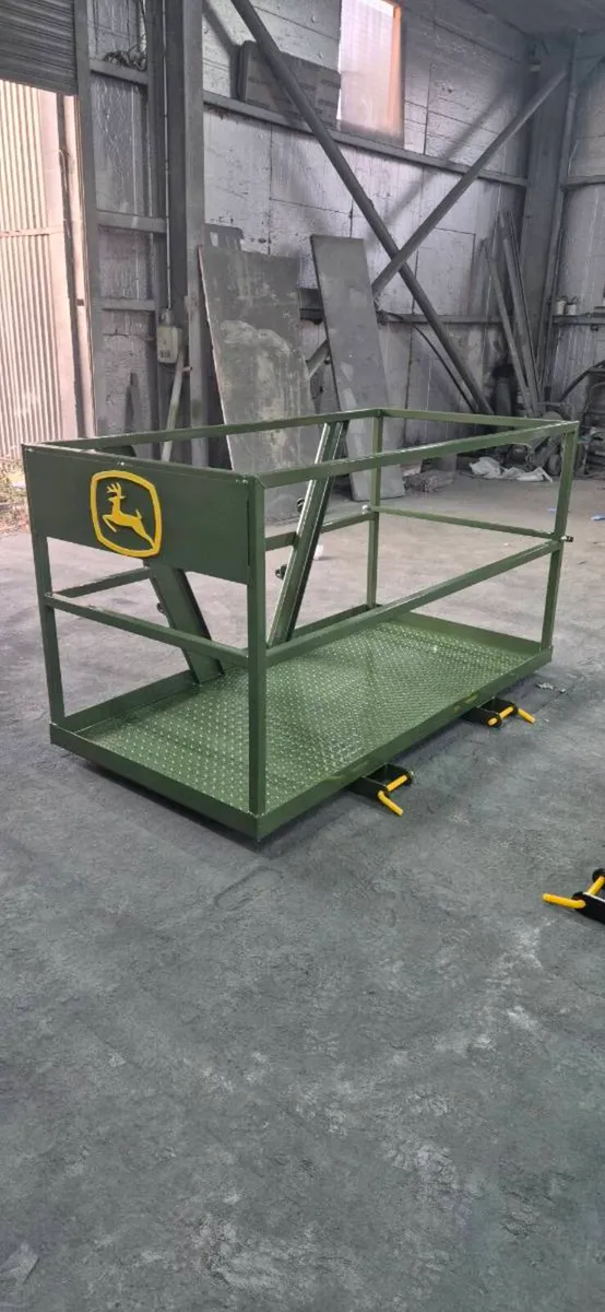 7x4ft 2 man basket €1000 including delivery - Image 1