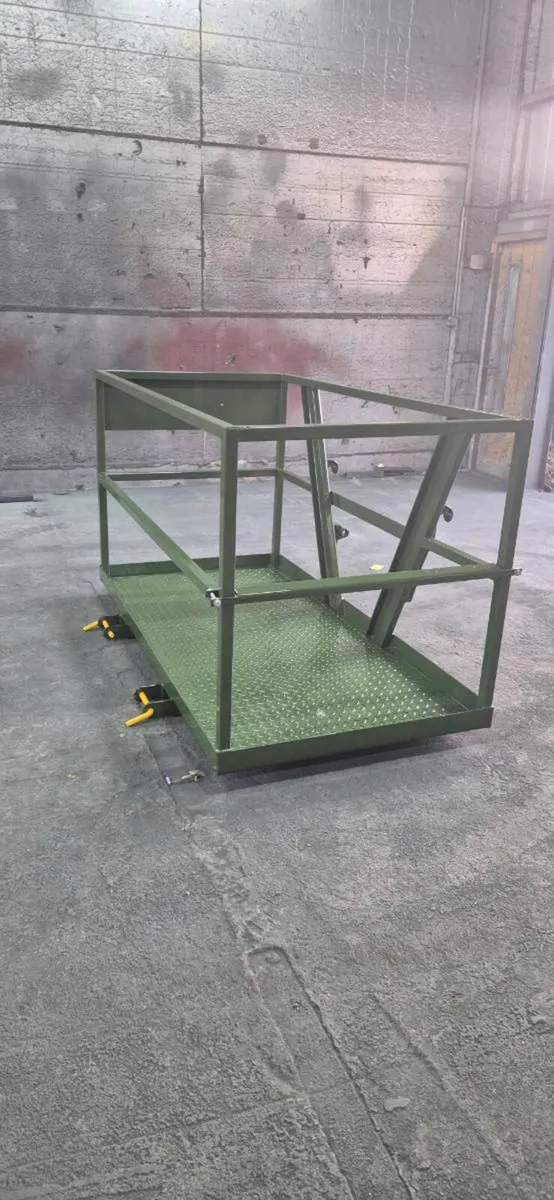 7x4ft 2 man basket €1000 including delivery - Image 3