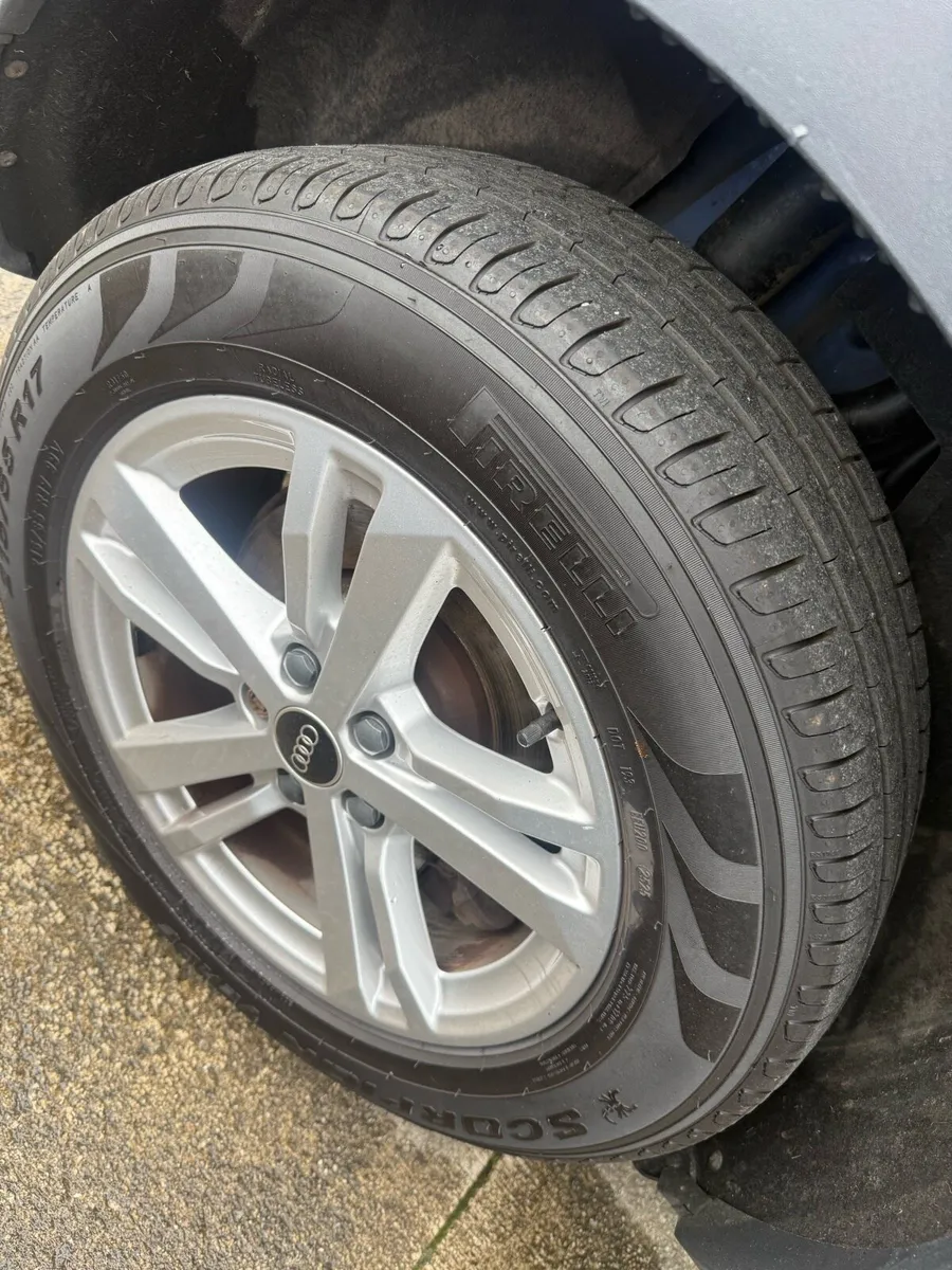 17” 2022 genuine Audi q3 Alloys - Image 1