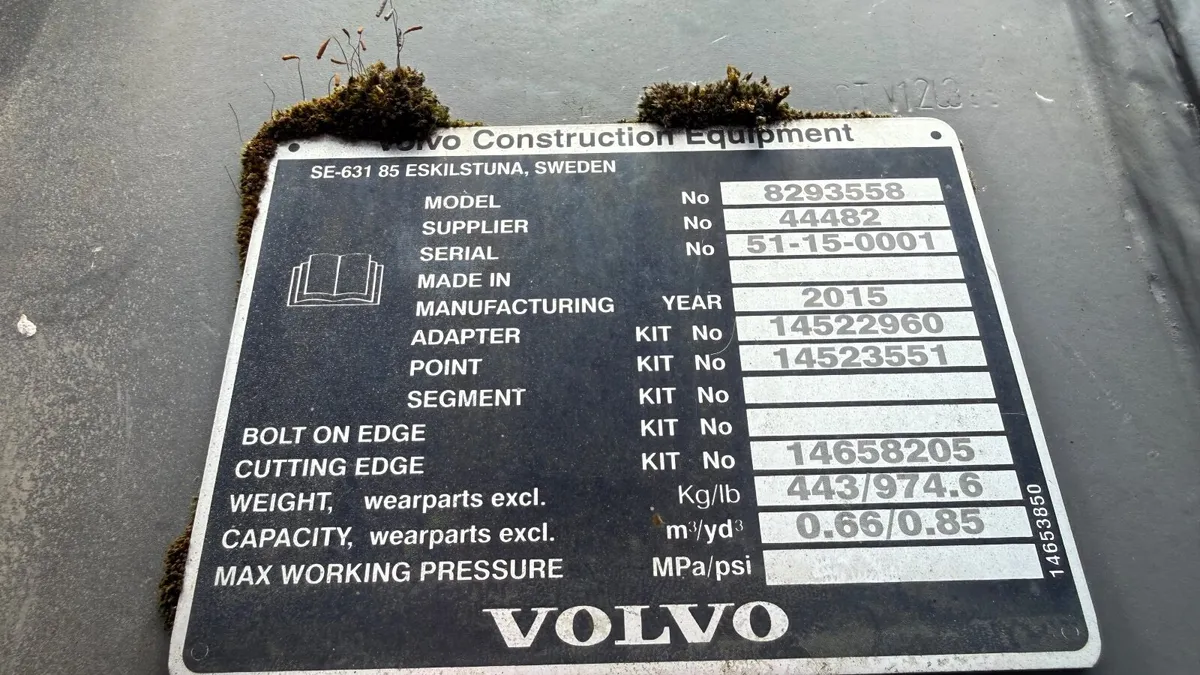Volvo Digging Bucket - 1000mm - Image 2