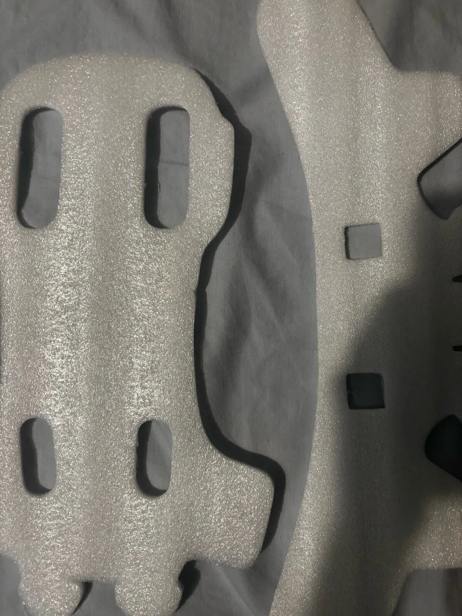 Chinpieces, padding, faceguards, straps - Image 4