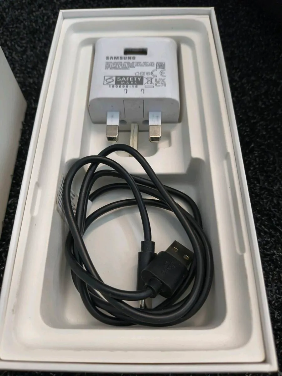 SAMSUNG GALAXY S10 5g - Image 2