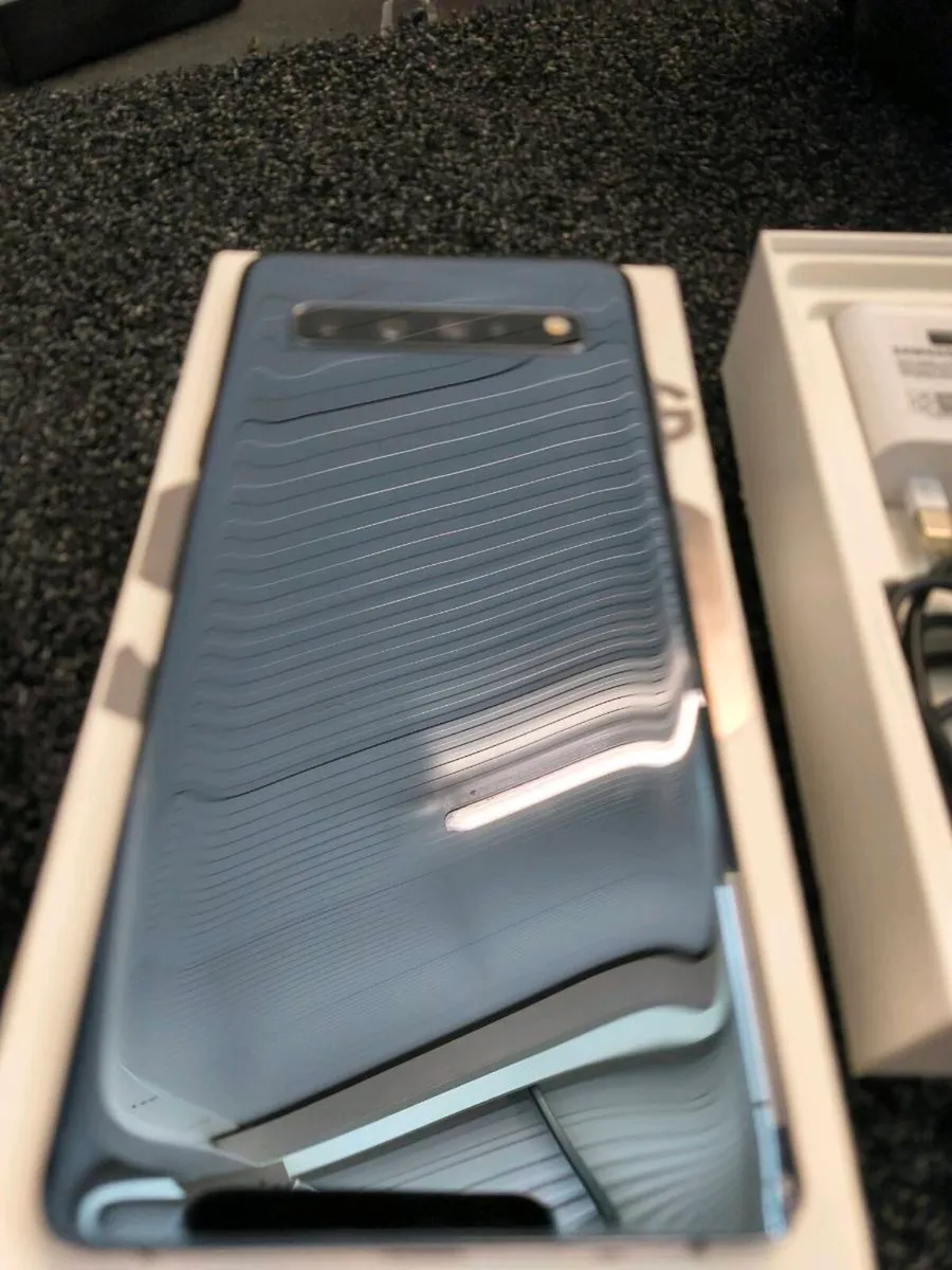 SAMSUNG GALAXY S10 5g - Image 3