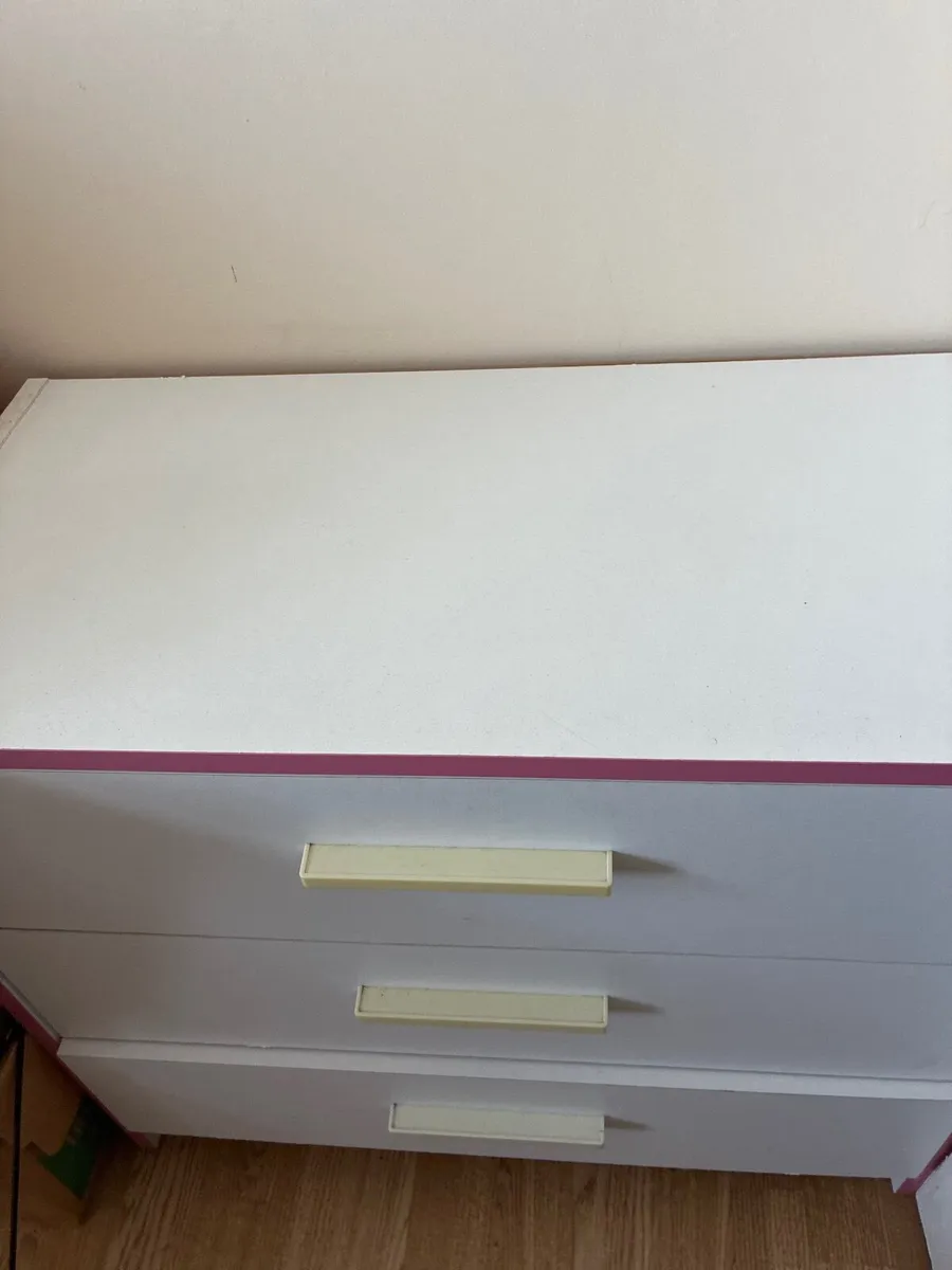 Chest of drawers - Image 2
