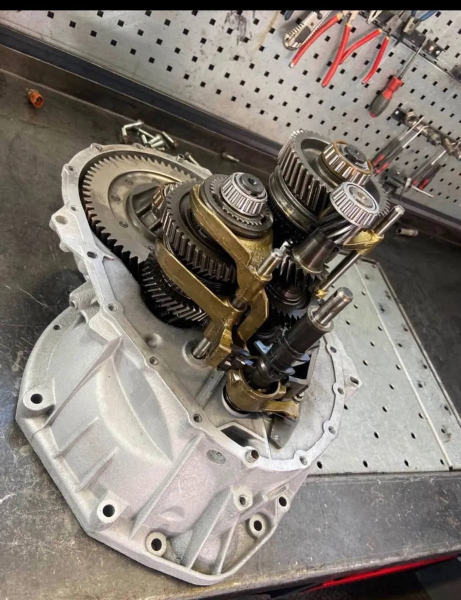 Gearbox after full renovation - Image 4