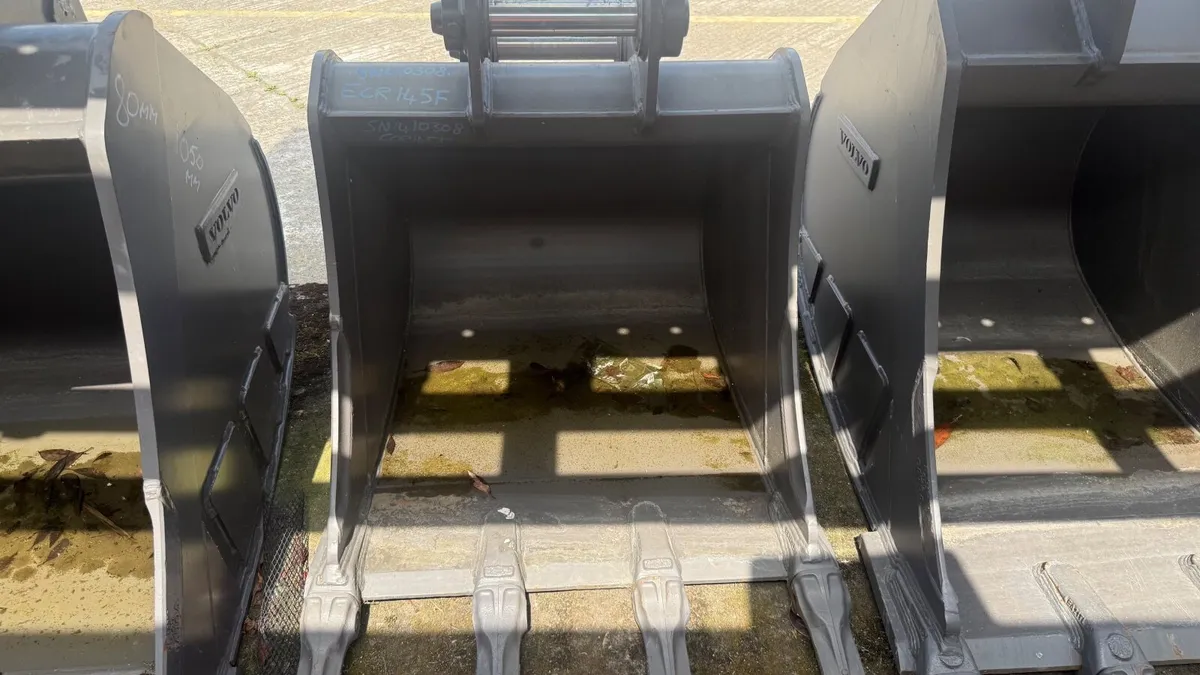 Volvo Digging Bucket - 0.66m3 - Image 1