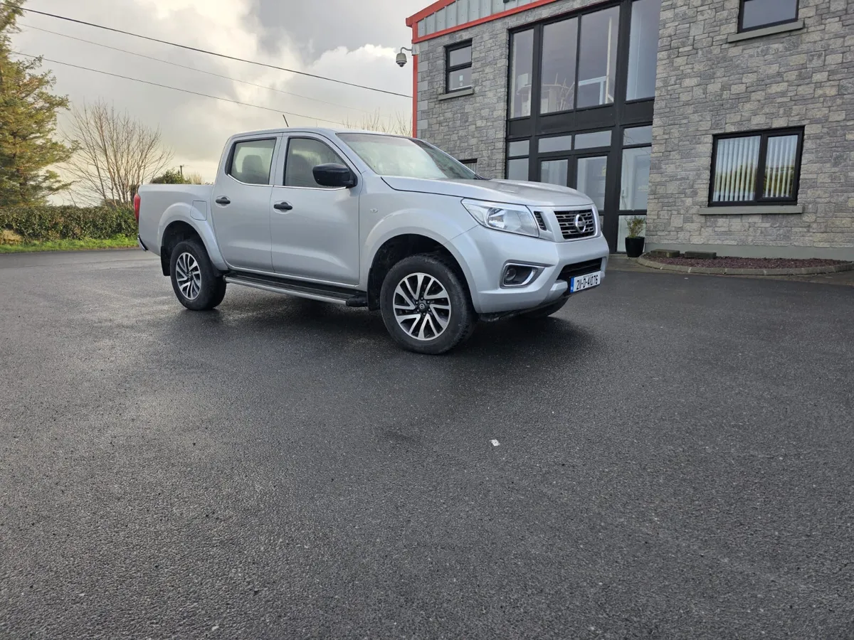 2021 Nissan Navara - Image 3