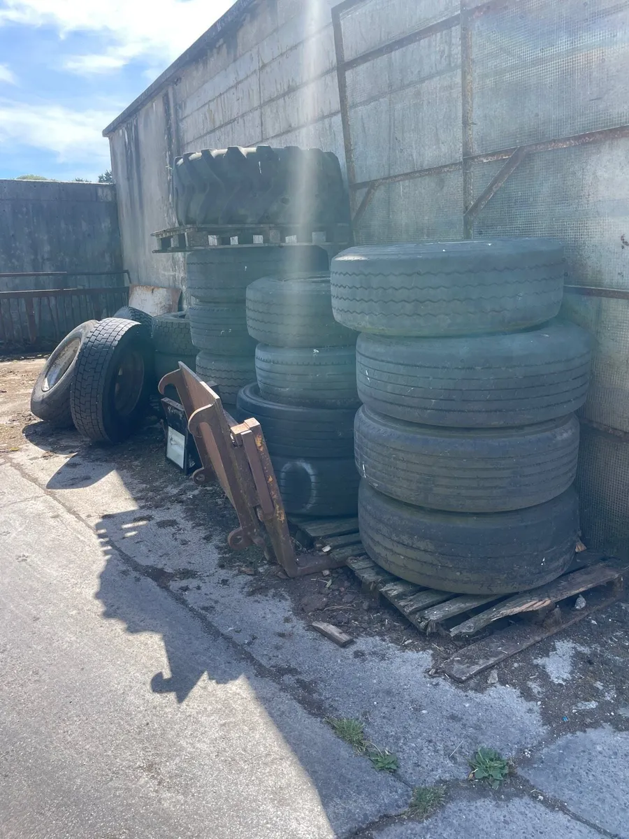 Tyres and wheels - Image 2