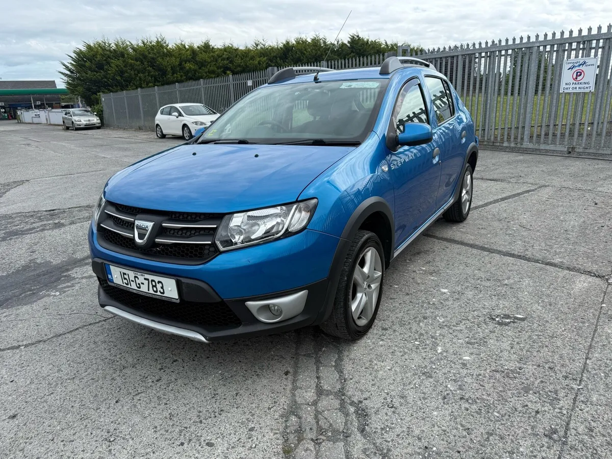2015 Dacia Sandero Stepway DAMAGE REPAIRABLE - Image 2