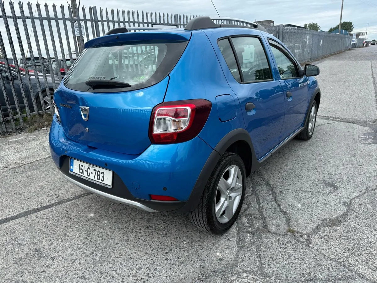 2015 Dacia Sandero Stepway DAMAGE REPAIRABLE - Image 4