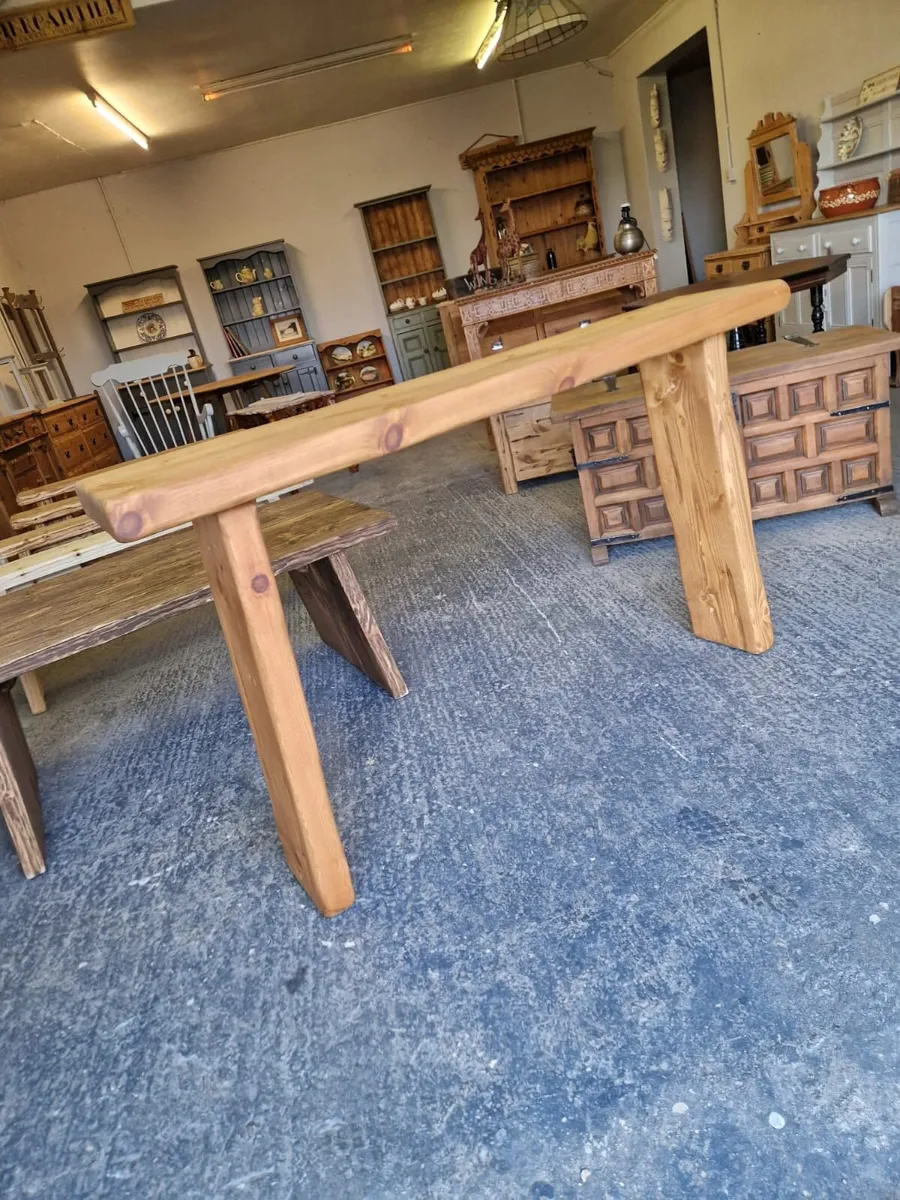 Reclaimed pine console table - Image 3
