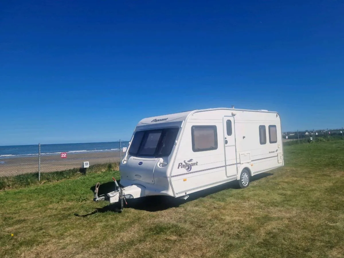 Bailey Pageant Bordeaux 4/5 Berth-full awning - Image 1