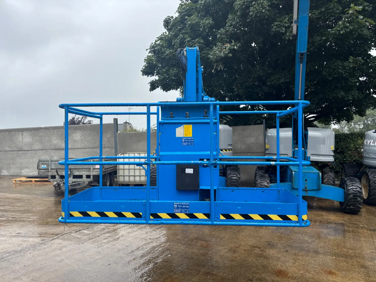 Genie Z60 Boomlift - Image 3